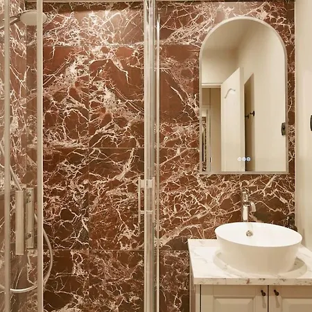 Rosso Levanto - Duke Housing * Parigi